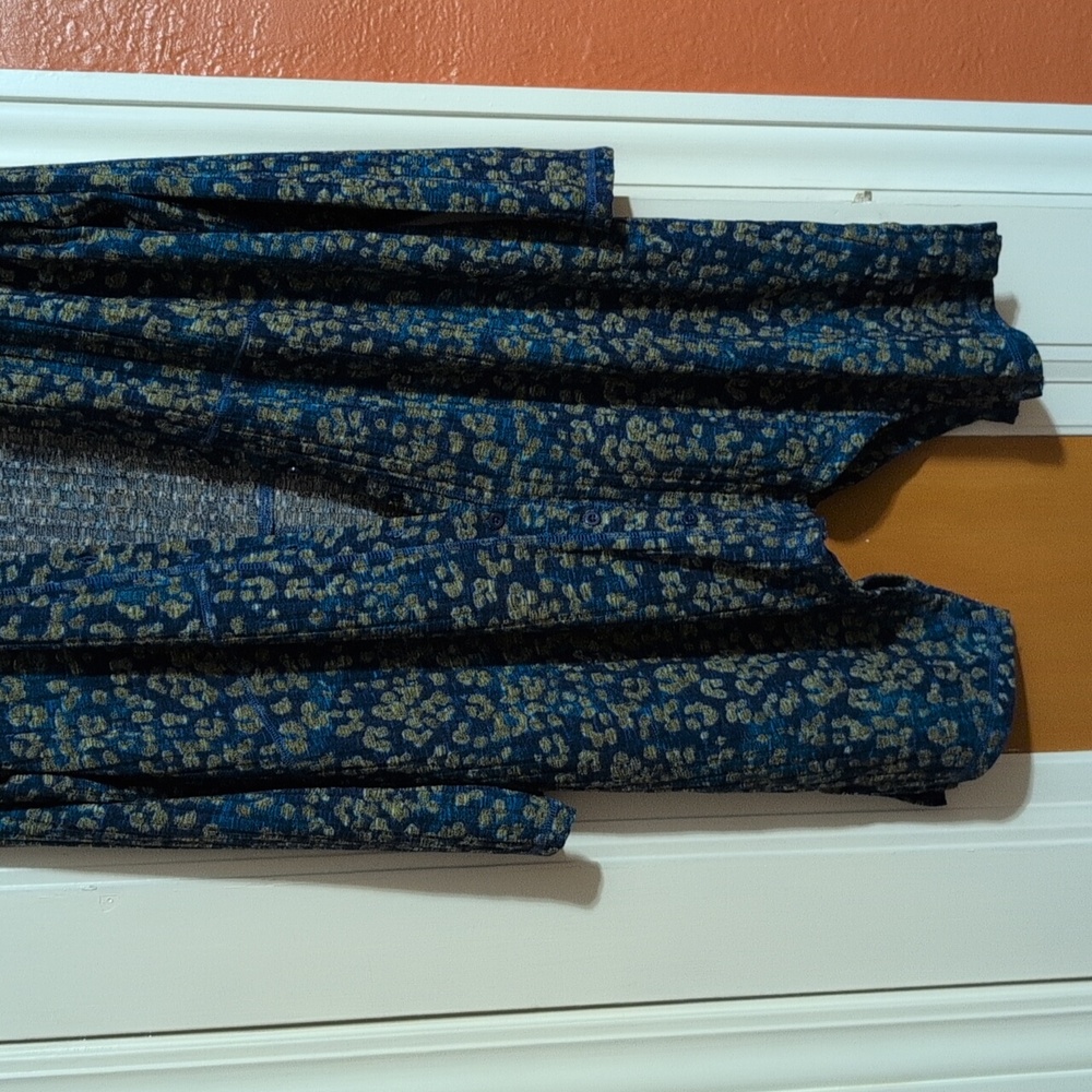 LOGO by Lori Goldstein Blue and Gold Cardigan - Picture 4 of 4